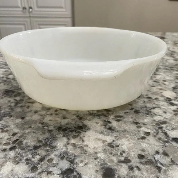 VTG ANCHOR HOCKING FIRE KING MILK GLASS 437 1.5 QUART CANDLE GLOW CASSEROLE DISH - Picture 5 of 8